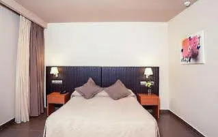 Antic Balneari De Pensión 4*
